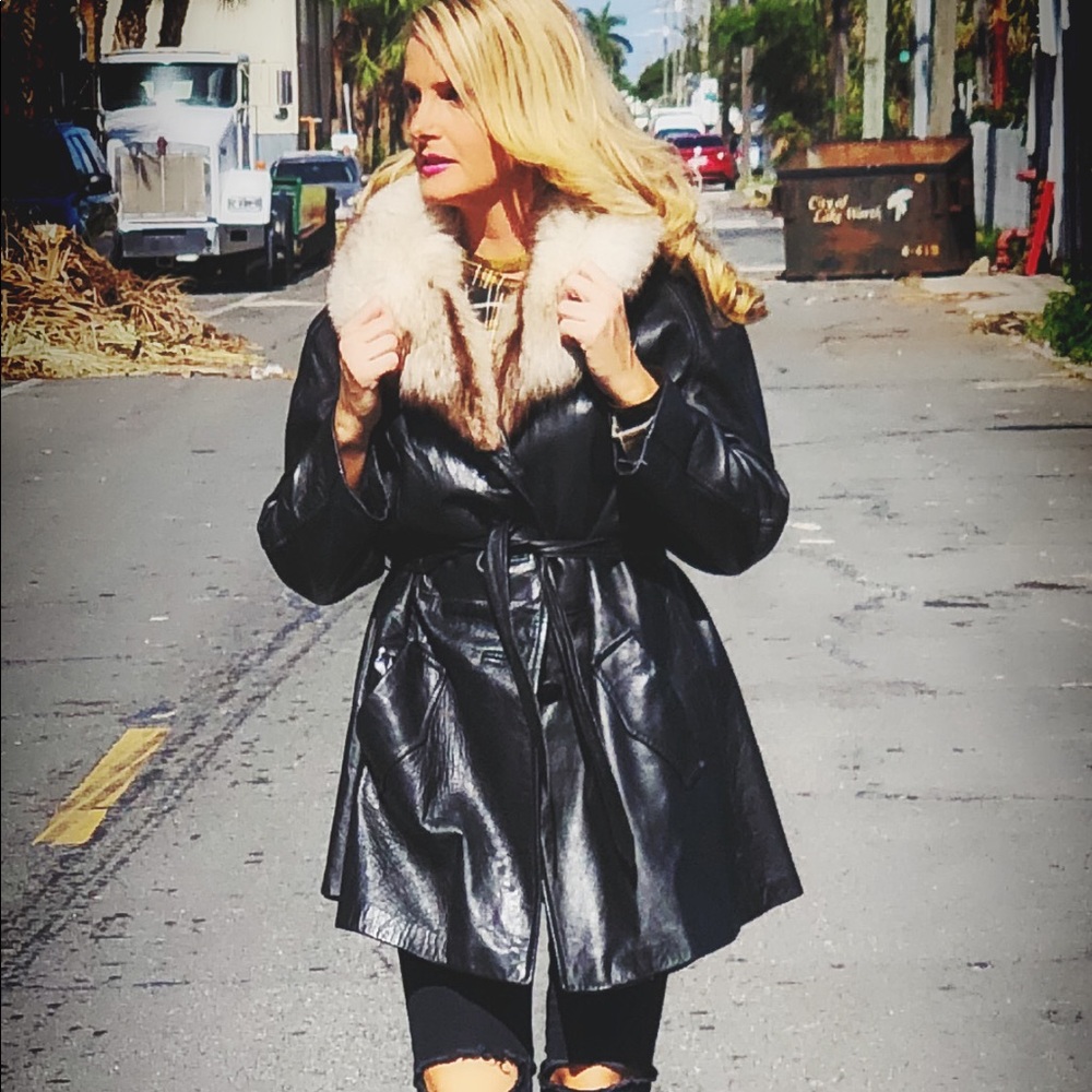 1970’s Black Leather Jacket Huge Fur Collar